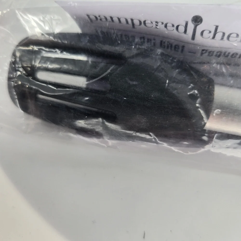 Pampered Chef Small Chef's Tongs 2957 Stainless Steel Silicone Tips New In Pack - Picture 2 of 6